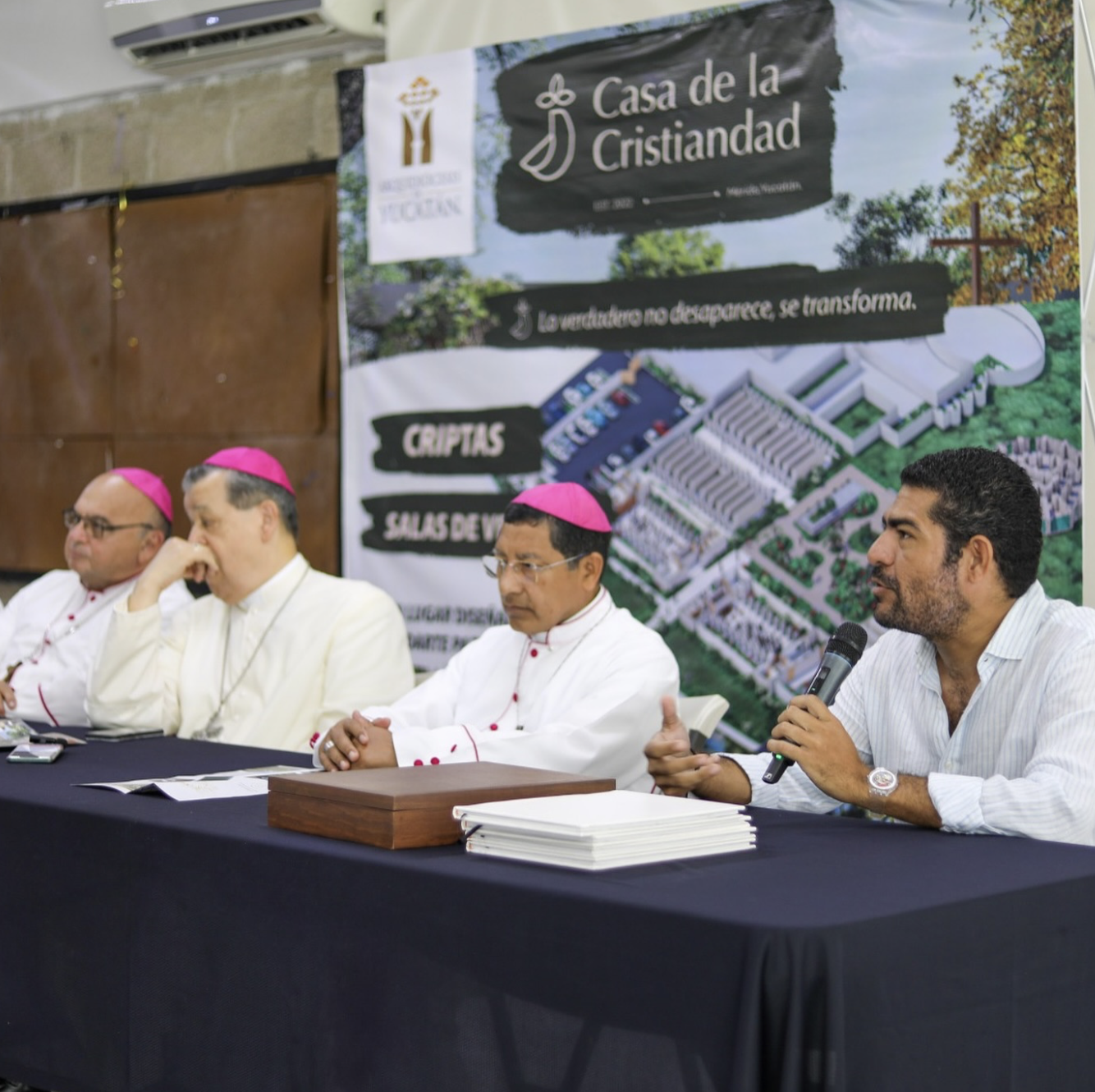 Primera piedra de La Casa de la Cristiandad
