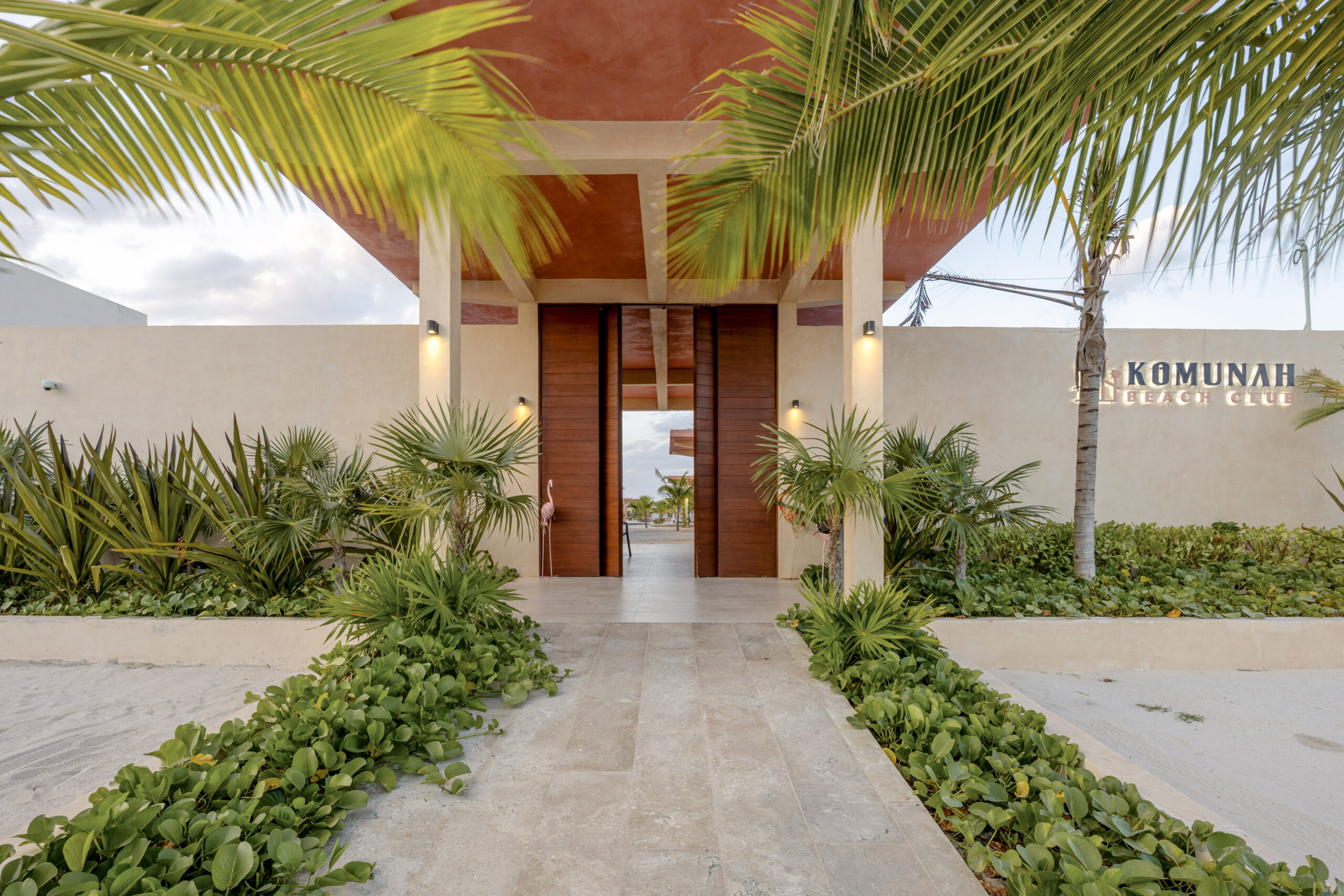 Komunah Beach Club